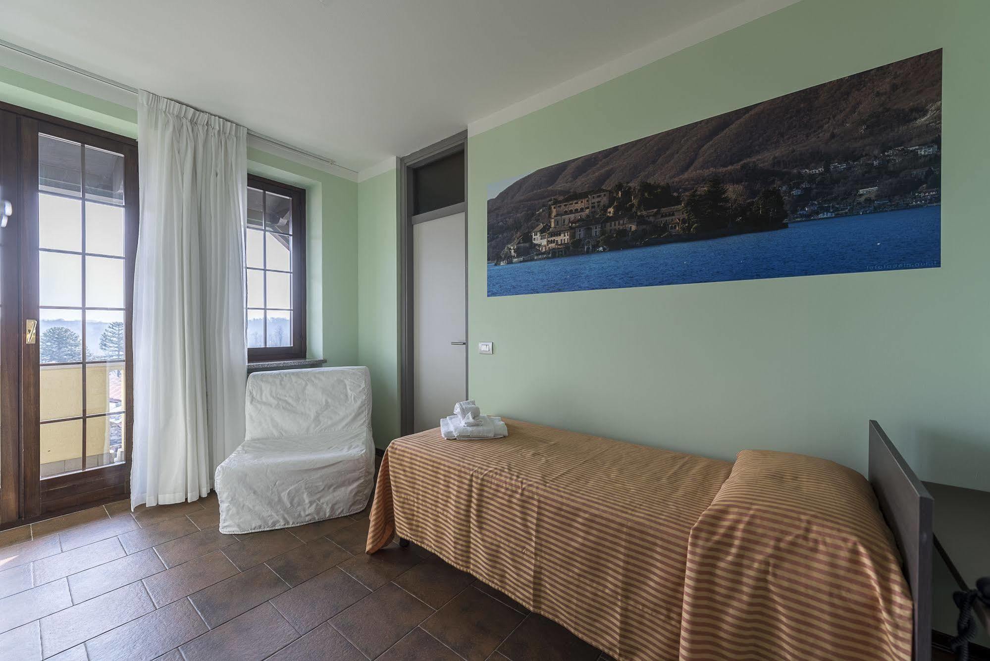 Albergo Residence Isotta Veruno Экстерьер фото